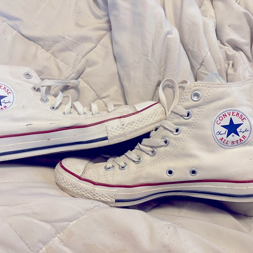 White Converse All Star Hightops